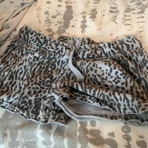 Cheetah sweat shorts